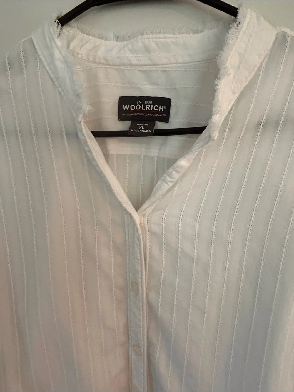 Woolrich Women’s White Button-Front Shirt 100% cotton Raw edged collar/bottomXL - Picture 1 of 12